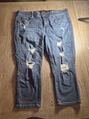 torrid Ripped Cropped Jeans - Blue Wash